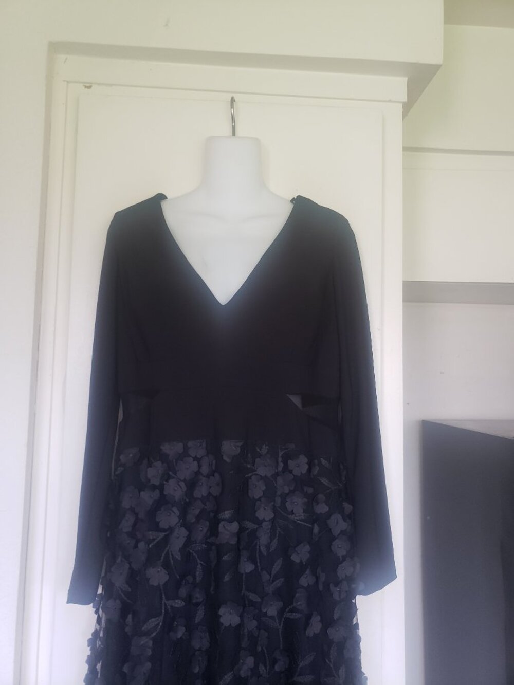 Xscape Black Long Sleeve V-Neck Floral Appliqué Maxi Dress - Picture 6 of 11